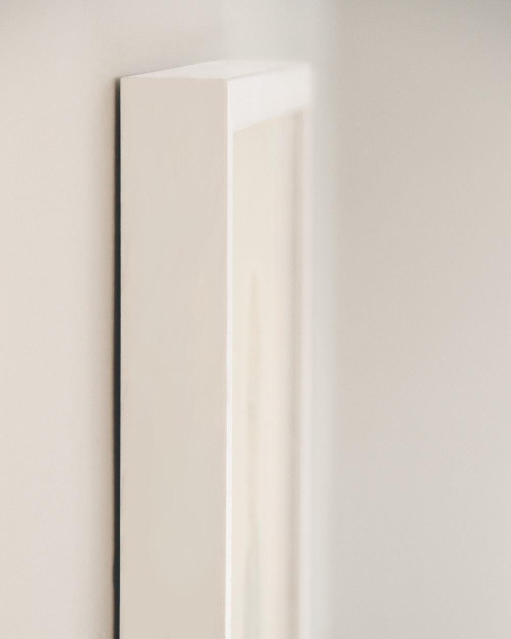WhiteFrameCU.jpg